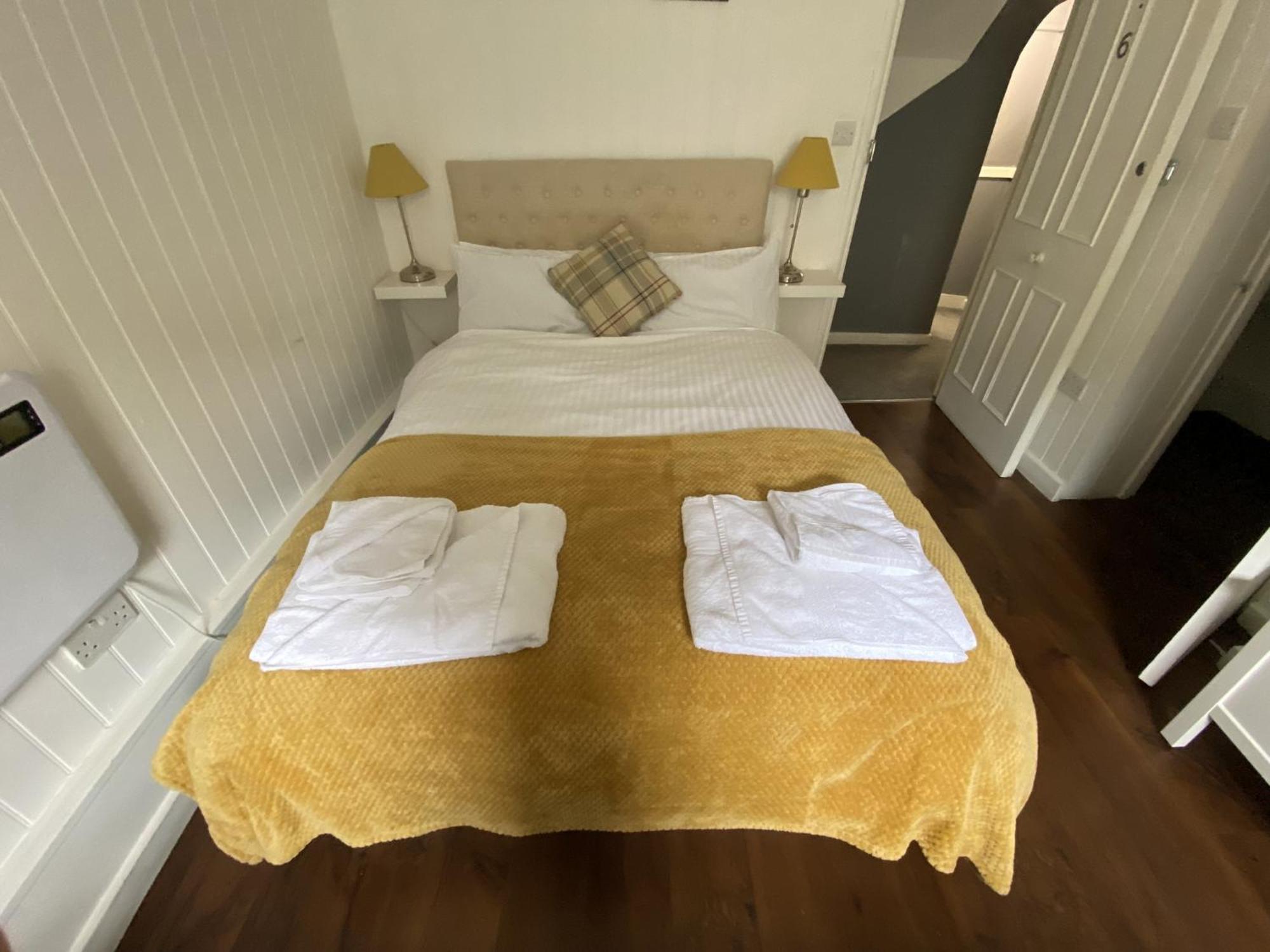 ניופורט Wheatsheaf Hotel חדר תמונה